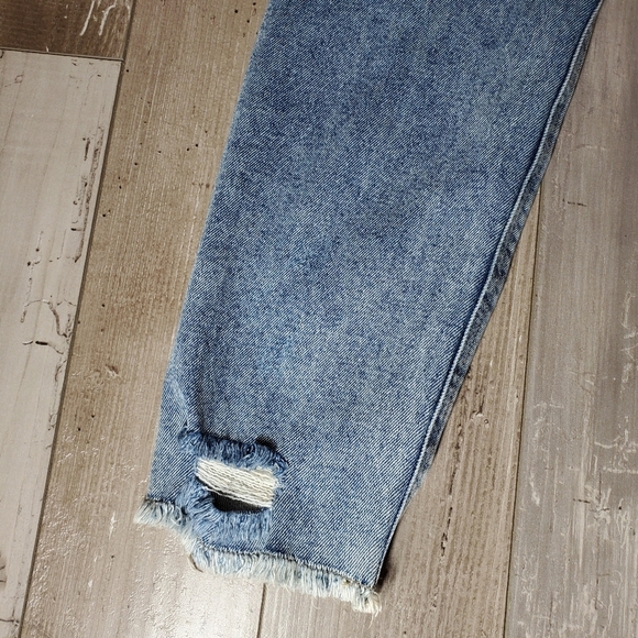 Tinseltown Women's Juniors' Blue High-Waisted Distressed Jeans Size 11 NWOT - Picture 10 of 16